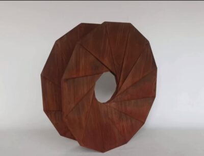 Diabolo, acier Corten, 97 x 97 x 26 cm