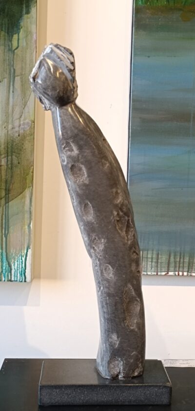 Homme debout, Marbre du Portugal, 53x09x08 cm