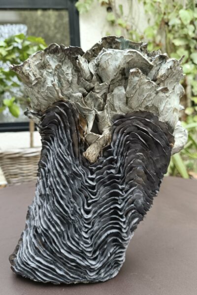 Arbre, grès et émail, H31 x 25 x 12 cm