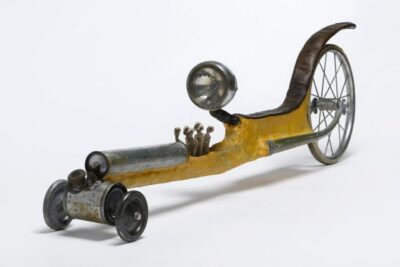 Loco jaune, technique mixte, 110 x 17 x H30 cm