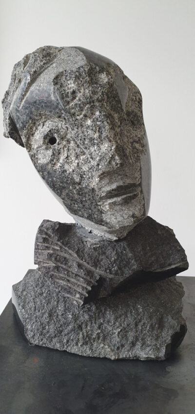 Miette II, granit, H31X23X16 cm
