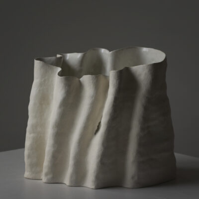 Grès engobe porcelaine H22 X 22 X 16