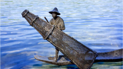Pêcheur birman III, Bronze, 25x77x21 cm
