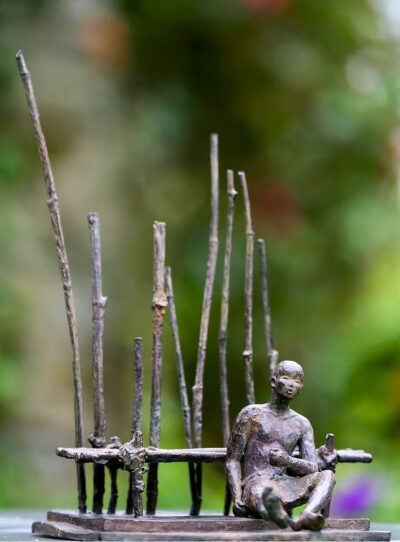 Sous le soleil exactement, Bronze, 36x24x25 cm