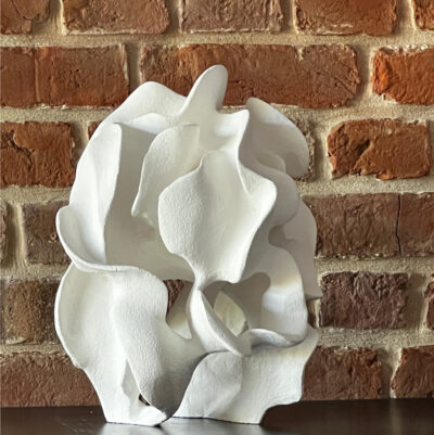 Blossom IV, grès,Hauteur 31 x 25 x 24 cm Corinne SIMON