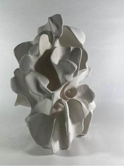 Blossom V, grès,Hauteur 37 x 26 x 26 cm Corinne SIMON