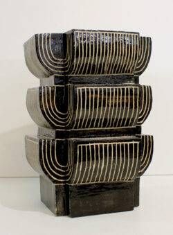 Orma, 40x28x28cm, céramique émaillée Victor MARQUÉ