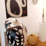 2025 Céramique et Laine feutrée en noir et blanc